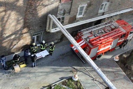 Сегодня в Одессе пожарные «подожгли» Национальную библиотеку (фоторепортаж)