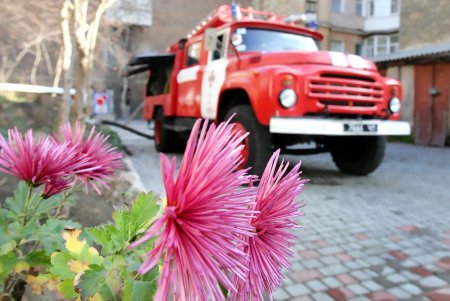 Сегодня в Одессе пожарные «подожгли» Национальную библиотеку (фоторепортаж)