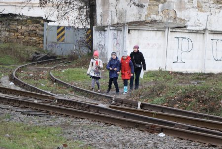 В Одессе подземные переходы через железнодорожные пути сделают более безопасными (фоторепортаж)