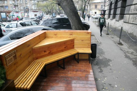 От жителей города — жителям города: парклет (фоторепортаж)