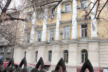 Архитектурный шедевр, обозванный казармой, станет действующим памятником (фоторепортаж) 