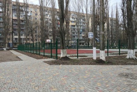 В Одессе отремонтируют еще десяток школьных стадионов (фото)
