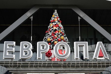 До Нового года осталось-то…(фоторепортаж)