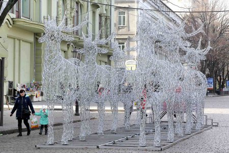 До Нового года осталось-то…(фоторепортаж)