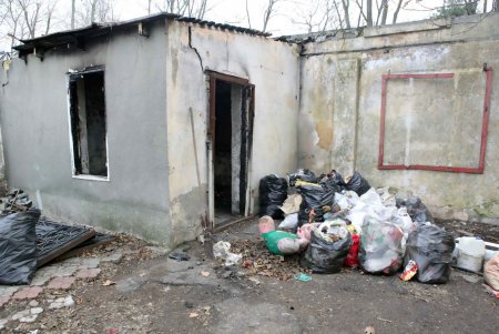 «Освобожденный» Летний театр готовится к новогодней жизни (фоторепортаж)