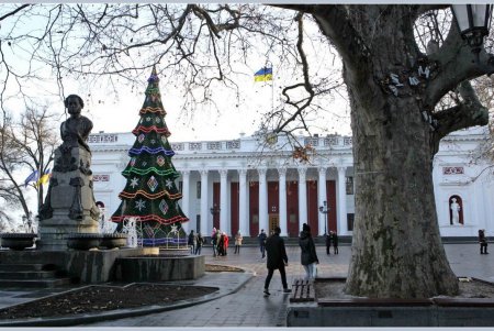 Одесса готовится отмечать Европейское Рождество (фоторепортаж)