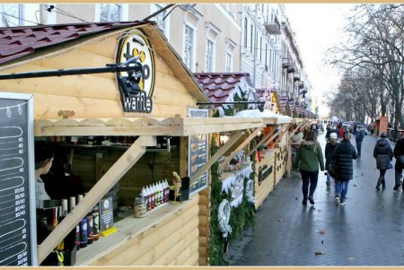 Одесса готовится отмечать Европейское Рождество (фоторепортаж)