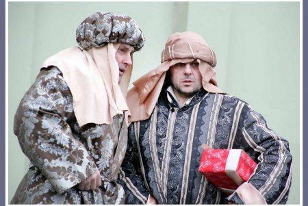 На Дерибасовской сообщают исключительно хорошие новости и приглашают в Резиденцию добра (фоторепортаж)