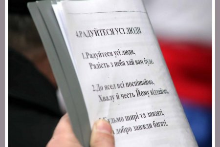 На Дерибасовской сообщают исключительно хорошие новости и приглашают в Резиденцию добра (фоторепортаж)