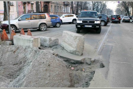 Пересыпский мост соскучился по трамваям из центра Одессы (фоторепортаж)
