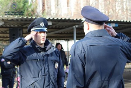Патрульная полиция Одессы приняла новогоднее пополнение (фото)