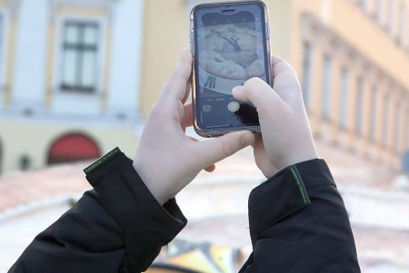 Возле Дюка одесситам презентовали гигантское лакомство (фоторепортаж)