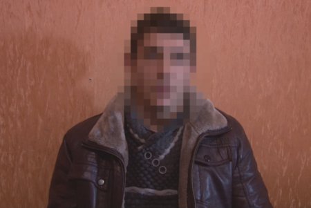 Полиция задержала разбойников, ограбивших сотрудника автозаправки (фото) 