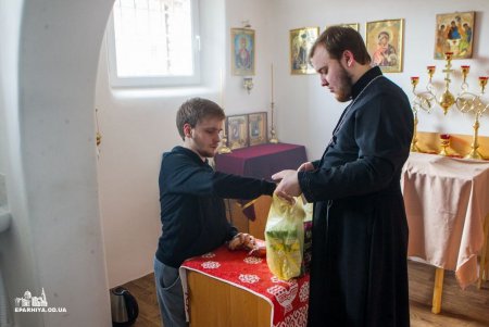 Божье слово в дни Рождества прозвучало под сводами Одесского СИЗО (фото)
