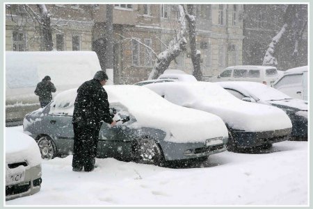 Одесса пережила первое наступление зимней стихии (фоторепортаж)