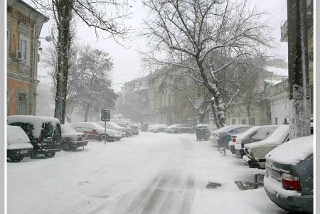 Одесса пережила первое наступление зимней стихии (фоторепортаж)