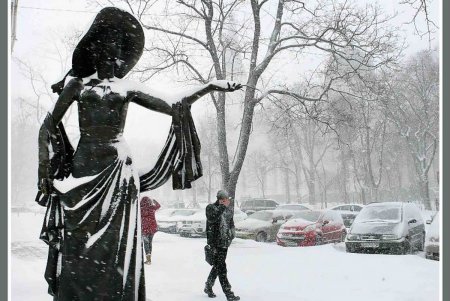Одесса пережила первое наступление зимней стихии (фоторепортаж)