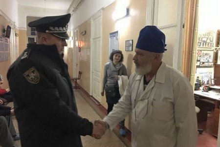 Водитель опергруппы, пострадавший при задержании «новосельского стрелка», идет на поправку 