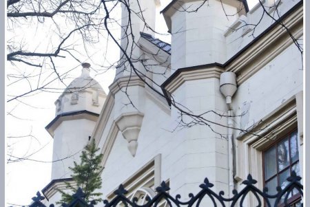Визитка Одессы — не шахский, но Шахский дворец (фоторепортаж)
