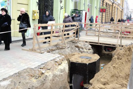 На Ришельевской продолжается капремонт тротуаров  (фоторепортаж)