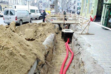 На Ришельевской продолжается капремонт тротуаров  (фоторепортаж)