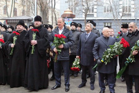 Одесситы почтили память погибших в бою под Крутами (фоторепортаж)