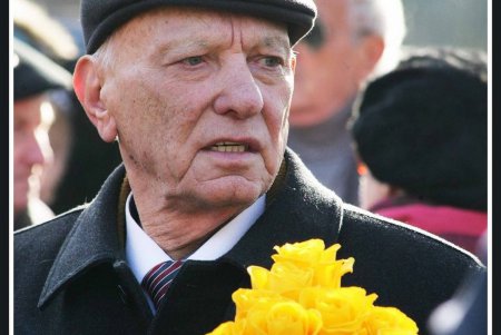 6 свечей как 6 миллионов: в Одессе почтили память жертв Холокоста (фоторепортаж)
