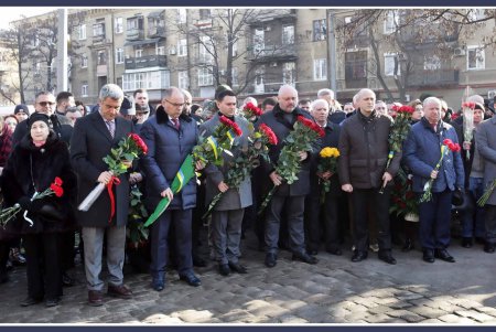 6 свечей как 6 миллионов: в Одессе почтили память жертв Холокоста (фоторепортаж)