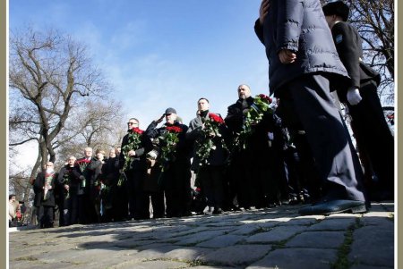 6 свечей как 6 миллионов: в Одессе почтили память жертв Холокоста (фоторепортаж)