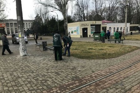 Одесские коммунальщики «причепурили» город (фото)