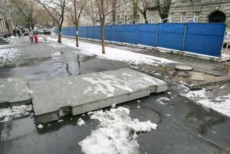 «Чайный квартал» Одессы препарируют под новоделы (фоторепортаж)