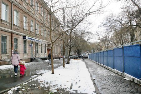 «Чайный квартал» Одессы препарируют под новоделы (фоторепортаж)