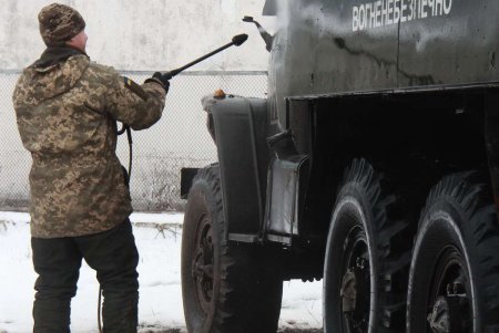 Под Одессой восстанавливают поврежденную военную технику