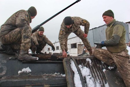 Под Одессой восстанавливают поврежденную военную технику