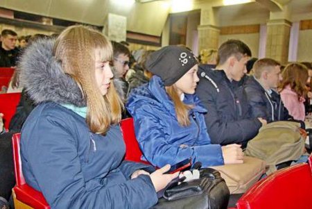 Одесским школьникам и студентам рассказали о престиже военных профессий (фото)