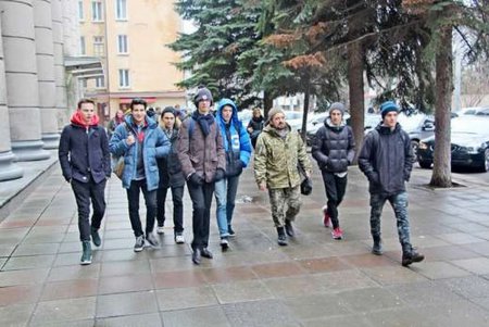 Одесским школьникам и студентам рассказали о престиже военных профессий (фото)