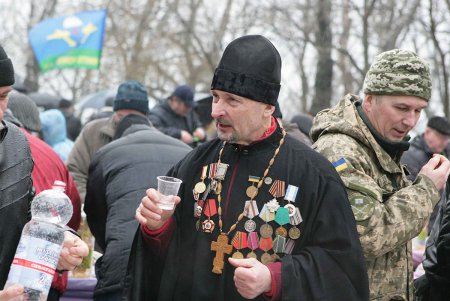 Сегодня в Одессе вспоминали воинов, жизнь отдавших на чужбине (фоторепортаж) 