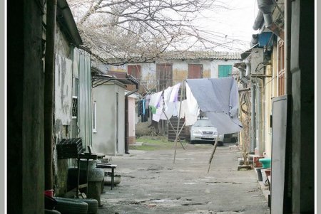 Пересыпь по потертой памяти все еще обожает Костю-моряка (фоторепортаж) 