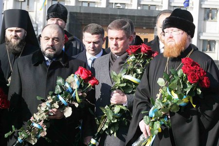 В Одессе почтили память Героев Небесной сотни (фоторепортаж)