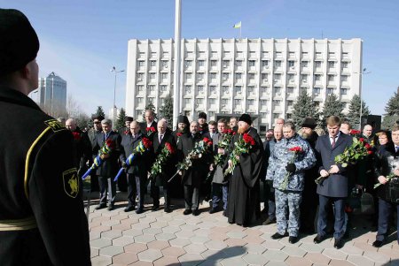 В Одессе почтили память Героев Небесной сотни (фоторепортаж)