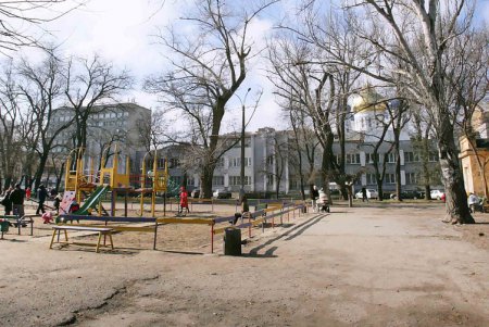 Старобазарный сквер прирастет сотками (фоторепортаж)