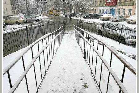 Снег как экзотика нынешней одесской зимы (фоторепортаж)