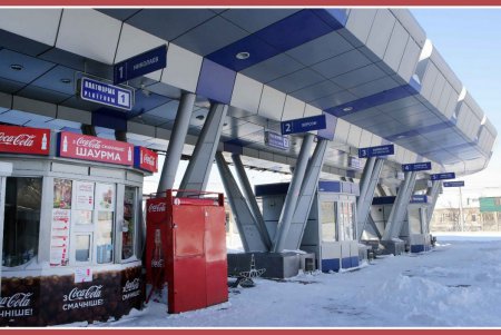 В Одессу весна пришла с морозом и солнцем, но не чудесным днем (фоторепортаж)