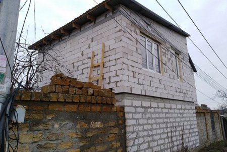 Незаконные пристройки одесситам обошлись в сотни тысяч гривен штрафа (фото)