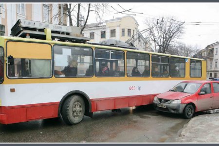 Автохамы беспредельничают (фоторепортаж)