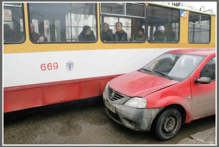 Автохамы беспредельничают (фоторепортаж)