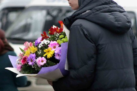 В Одессу прибыли цветные посланцы поздней весны (фоторепортаж)