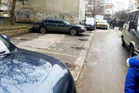 В Одессе демонтировали почти сотню металлических препятствий для парковки (фото)