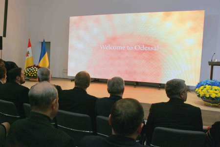 Мэр Одессы отчитался перед территориальной громадой о проделанной работе за 2017-й год (фоторепортаж)