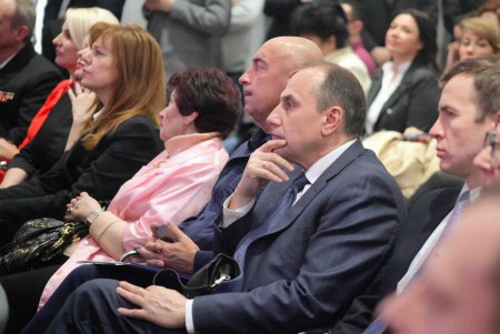 Мэр Одессы отчитался перед территориальной громадой о проделанной работе за 2017-й год (фоторепортаж)